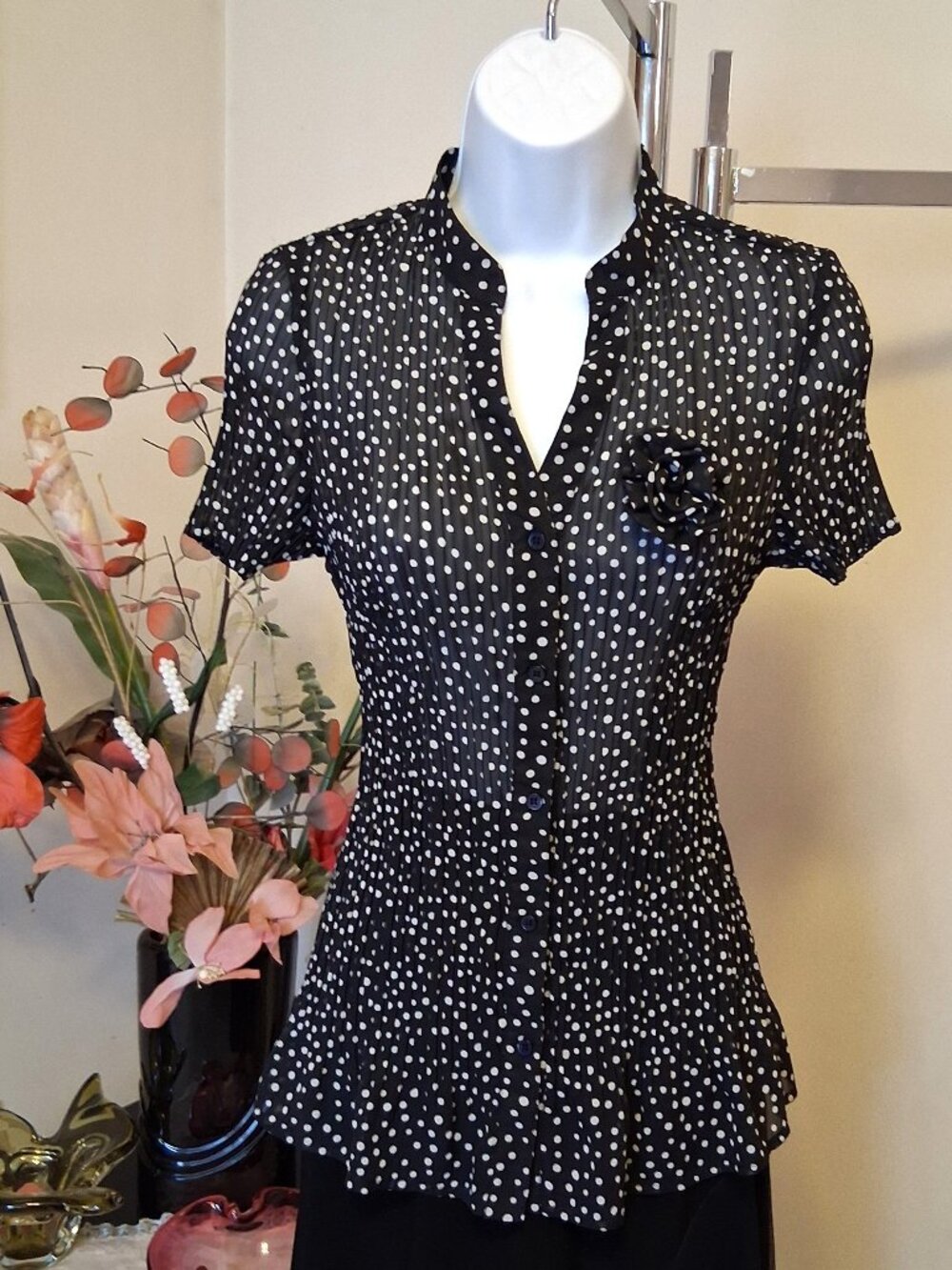 NWOT Women’s Pleated Black White Polka Dot Tunic Top Short Sleeve Summer Tops 6